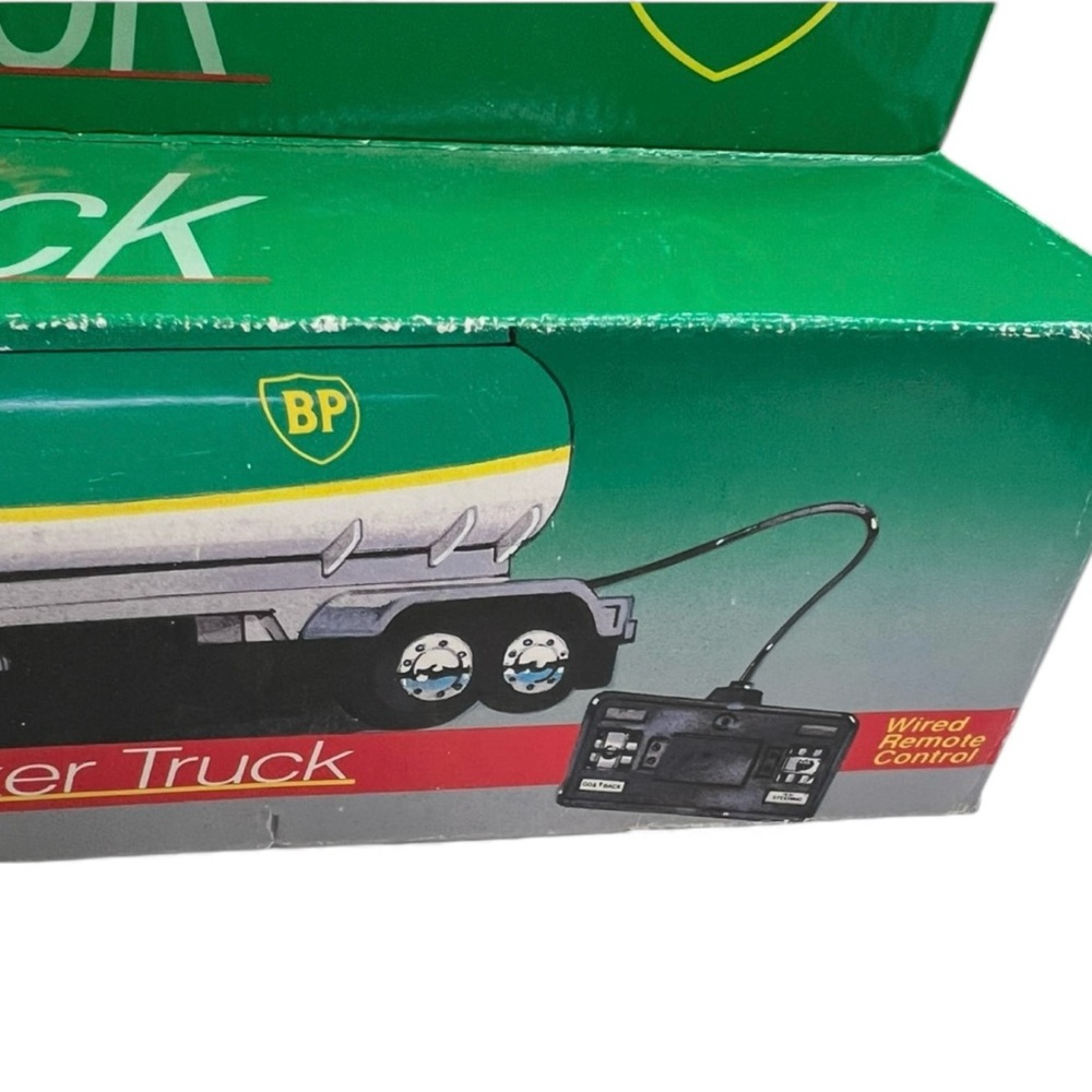 NIB vintage 1992 Limited Edition Series BP Toy Tanker Truck Remote Control - Picture 3 of 11